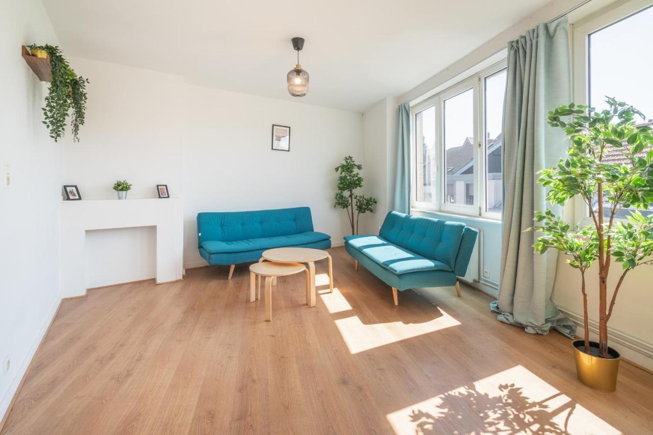 Large Center Apartment *